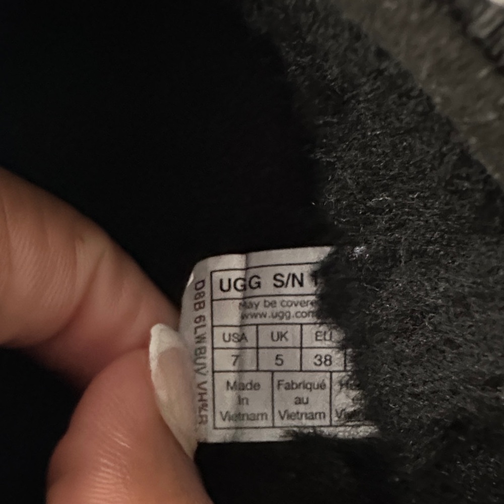 Ugg Slippers - image 4